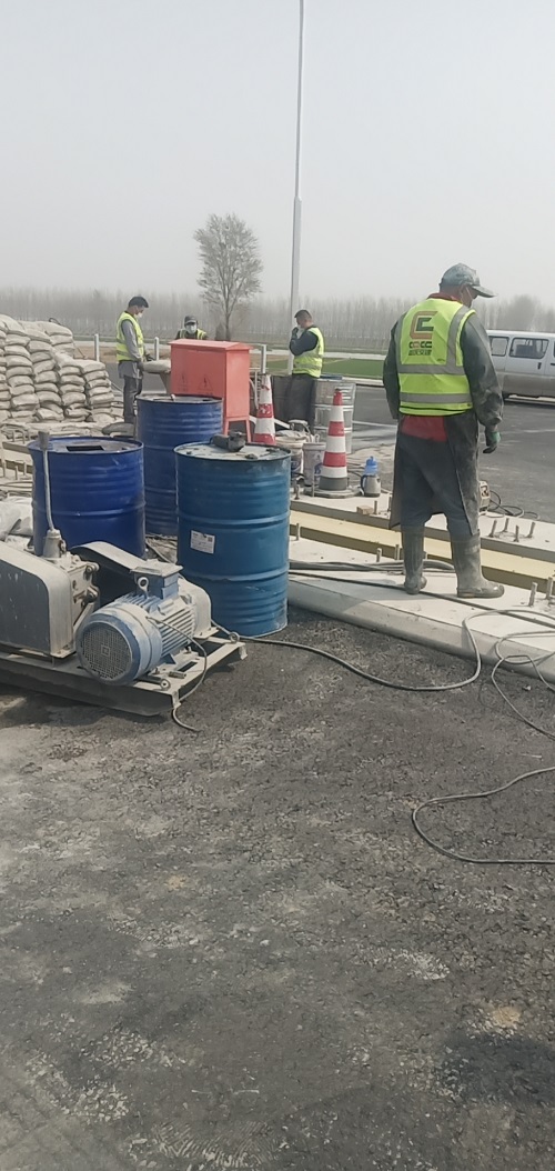 渔洋镇公路路基回填土压密注浆